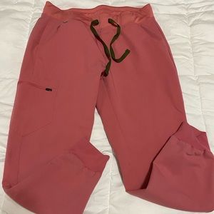 Figs Beat it Pink Zamora joggers M